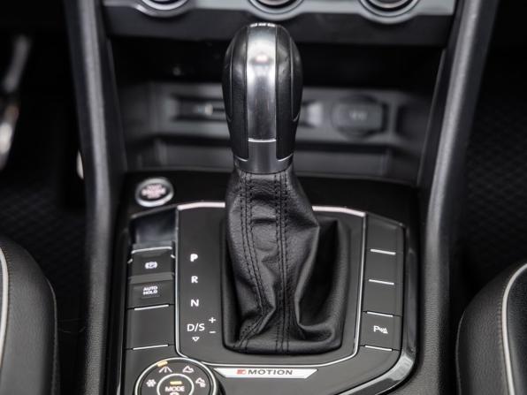 Volkswagen Tiguan II с пробегом 2018 года, цена 2 847 000 рублей, 168191 км, внедорожник, Автокод Объявления