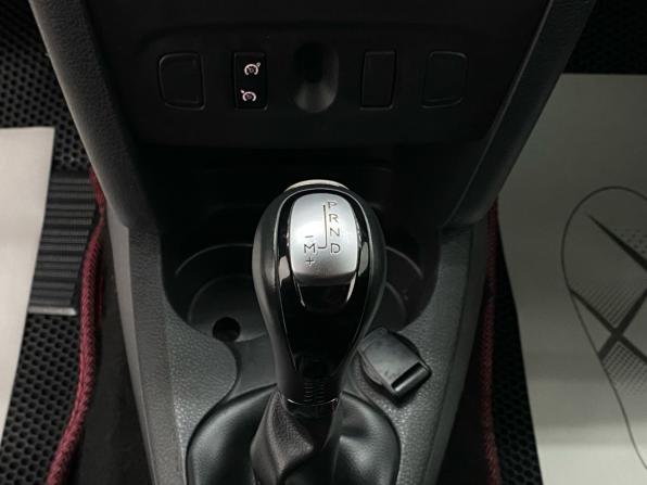 Renault Logan II с пробегом 2018 года, цена 715 000 рублей, 138730 км, седан, Автокод Объявления