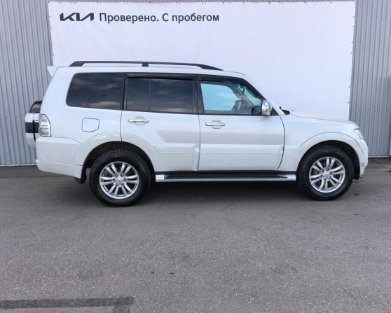 Mitsubishi Pajero IV Рестайлинг 2 с пробегом 2017 года, цена 2 900 000 рублей, 90000 км, внедорожник, Автокод Объявления