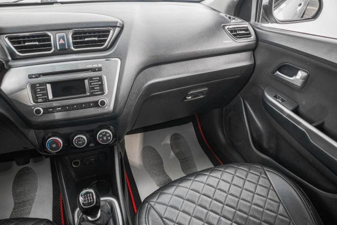Kia Rio III Рестайлинг с пробегом 2016 года, цена 749 000 рублей, 203000 км, седан, Автокод Объявления