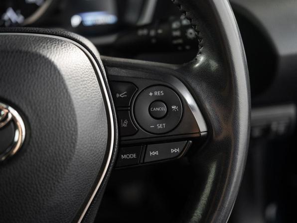 Toyota Corolla XII (E210) с пробегом 2018 года, цена 1 590 500 рублей, 64351 км, хэтчбек, Автокод Объявления