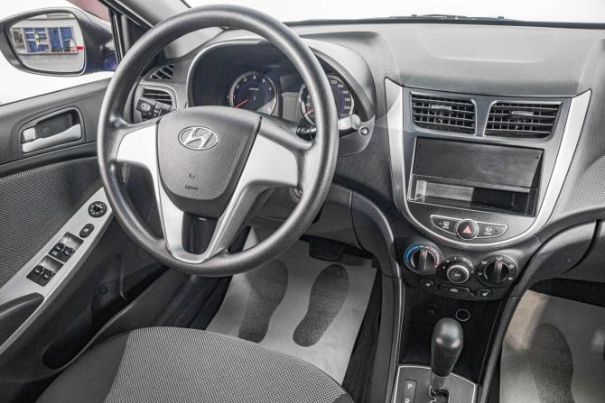Hyundai Solaris I с пробегом 2014 года, цена 1 199 000 рублей, 28000 км, седан, Автокод Объявления
