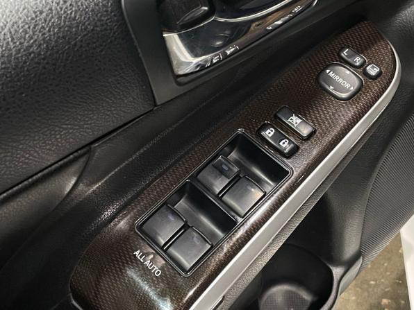Toyota Camry VII (XV50) Рестайлинг с пробегом 2017 года, цена 1 540 000 рублей, 178341 км, седан, Автокод Объявления