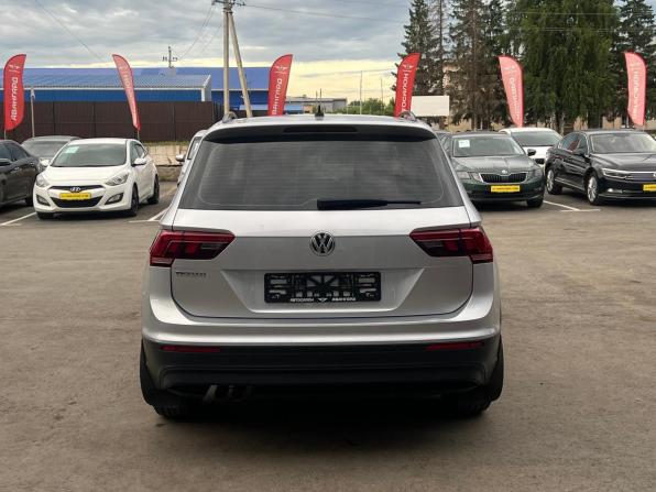 Volkswagen Tiguan II с пробегом 2018 года, цена 2 400 000 рублей, 117642 км, внедорожник, Автокод Объявления