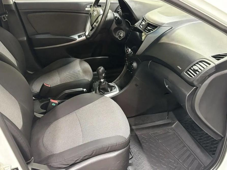 Hyundai Solaris I Саратов  - изображение 8
