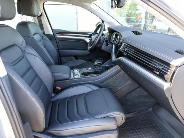 Volkswagen Touareg III с пробегом 2022 года, цена 7 298 000 рублей, 28122 км, внедорожник, Автокод Объявления