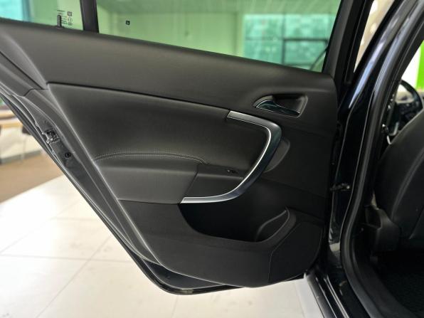 Opel Insignia I Рестайлинг с пробегом 2013 года, цена 1 210 000 рублей, 154693 км, седан, Автокод Объявления