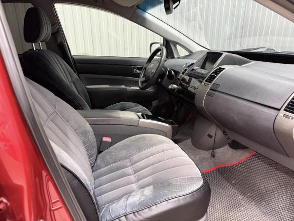 Toyota Prius II Рестайлинг (XW20) с пробегом 2008 года, цена 699 000 рублей, 257364 км, лифтбек, Автокод Объявления