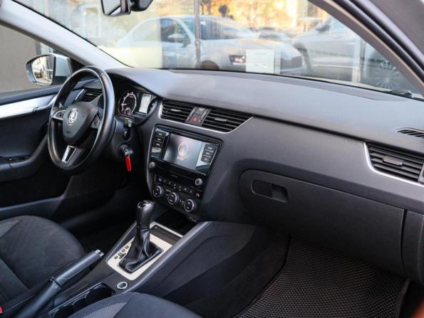 Skoda Octavia III (A7) Рестайлинг с пробегом 2018 года, цена 2 000 000 рублей, 84700 км, лифтбек, Автокод Объявления
