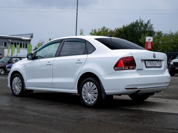 Volkswagen Polo V Рестайлинг с пробегом 2018 года, цена 1 139 000 рублей, 65000 км, седан, Автокод Объявления