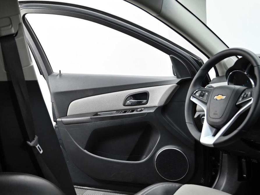 Chevrolet Cruze I Рестайлинг Москва  - изображение 7