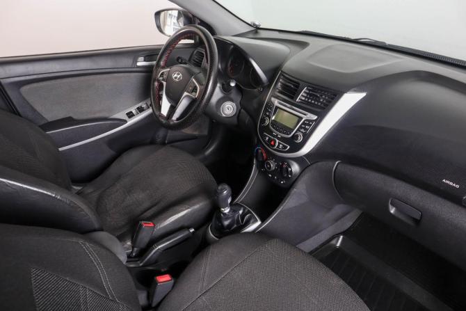 Hyundai Solaris I с пробегом 2011 года, цена 529 000 рублей, 425500 км, хэтчбек, Автокод Объявления