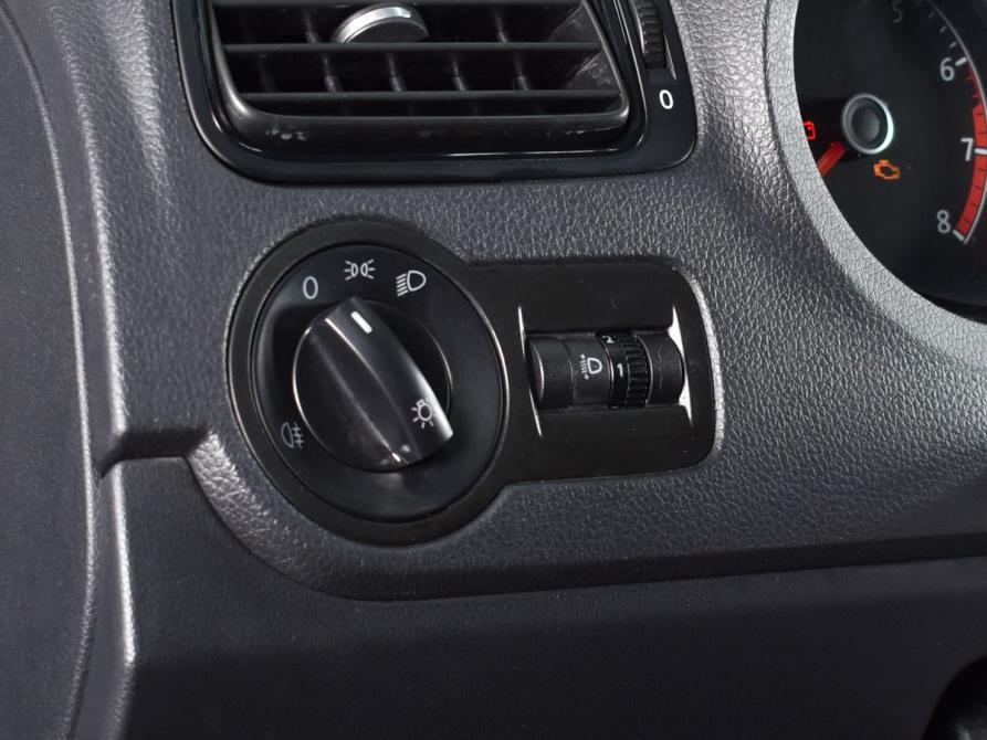 Volkswagen Polo V Рестайлинг Кемерово  - изображение 18