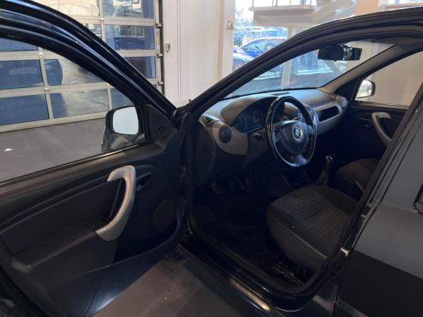 Renault Logan I Рестайлинг с пробегом 2010 года, цена 260 000 рублей, 223826 км, седан, Автокод Объявления