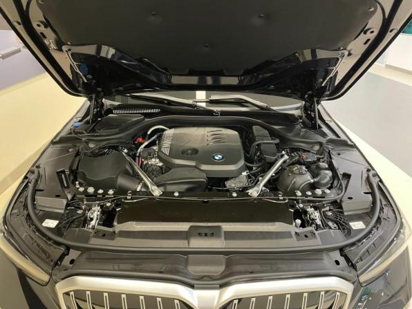 Новый BMW 5 серии VIII (G60/G61/G68) 2025 года, цена 11 095 850 рублей, седан, Автокод Объявления