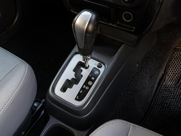 Suzuki Jimny III Рестайлинг 1 с пробегом 2011 года, цена 1 020 000 рублей, 157765 км, внедорожник, Автокод Объявления