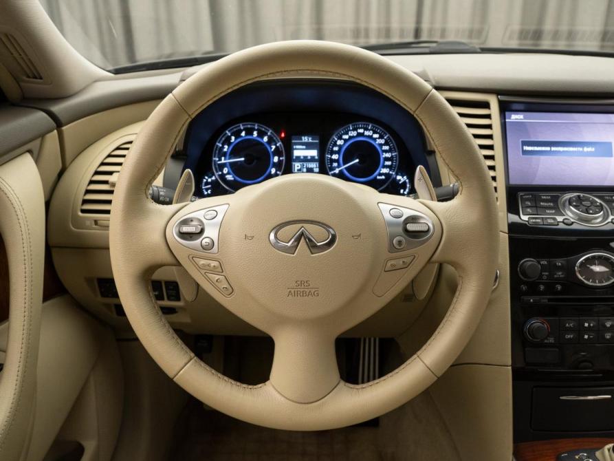 Infiniti QX70 Москва  - изображение 11