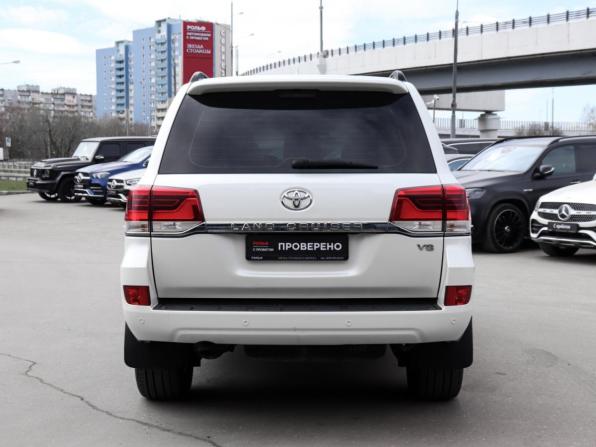 Toyota Land Cruiser 200 Series Рестайлинг 2 с пробегом 2016 года, цена 5 400 000 рублей, 227246 км, внедорожник, Автокод Объявления