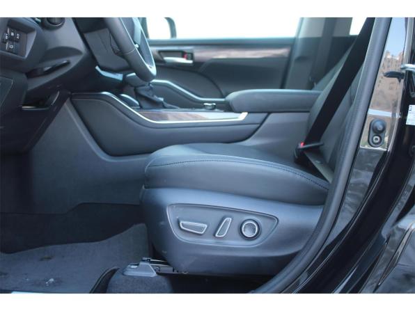 Toyota Highlander IV (XU70) с пробегом 2025 года, цена 5 930 000 рублей, 33 км, внедорожник, Автокод Объявления