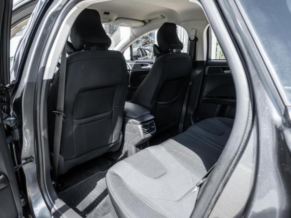 Ford Mondeo V с пробегом 2018 года, цена 1 598 000 рублей, 112655 км, седан, Автокод Объявления