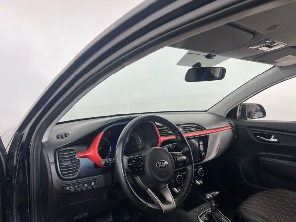 Kia Rio IV Рестайлинг с пробегом 2021 года, цена 1 599 000 рублей, 83000 км, седан, Автокод Объявления