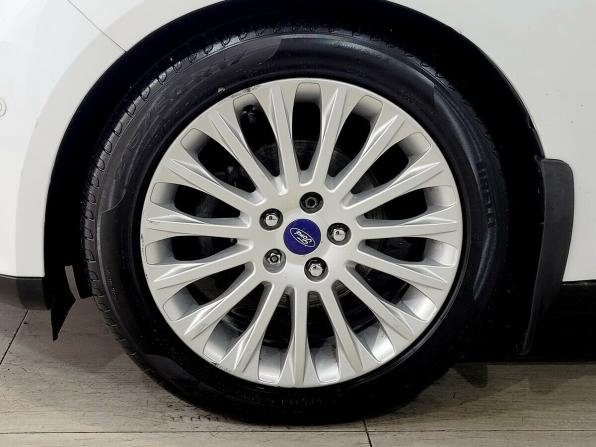 Ford Focus III с пробегом 2014 года, цена 1 020 000 рублей, 100800 км, седан, Автокод Объявления