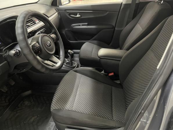Kia Rio IV с пробегом 2018 года, цена 1 299 000 рублей, 153332 км, седан, Автокод Объявления