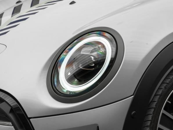 Mini Hatch III (F55/F56) Рестайлинг 2 с пробегом 2022 года, цена 3 890 000 рублей, 17160 км, хэтчбек, Автокод Объявления