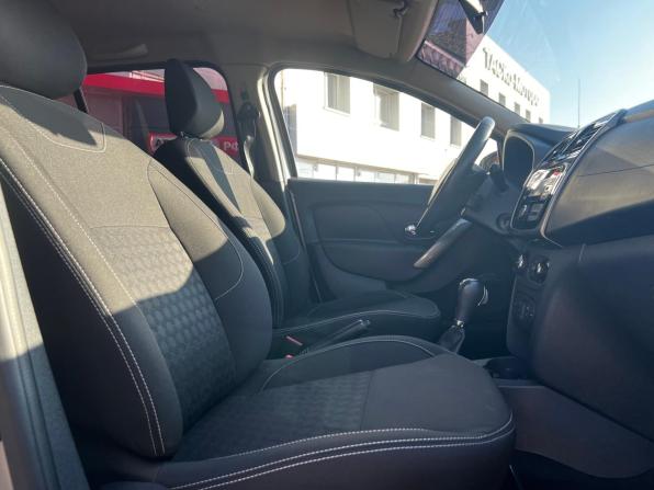 Renault Sandero II Рестайлинг с пробегом 2018 года, цена 1 071 000 рублей, 73133 км, хэтчбек, Автокод Объявления