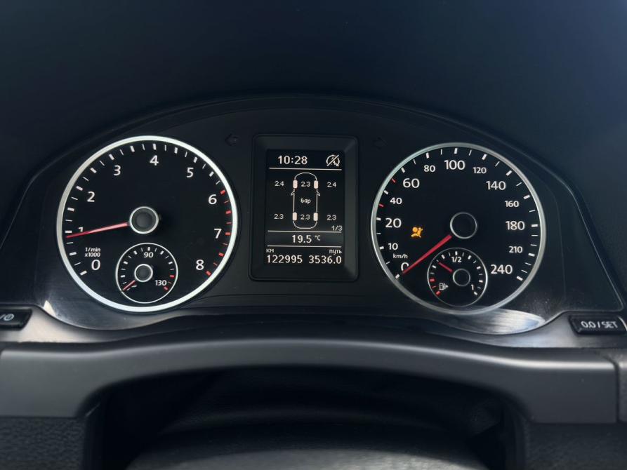 Volkswagen Tiguan I Рестайлинг Саратов  - изображение 9