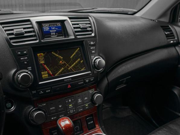 Toyota Highlander II (XU40) Рестайлинг с пробегом 2013 года, цена 1 990 000 рублей, 248374 км, внедорожник, Автокод Объявления