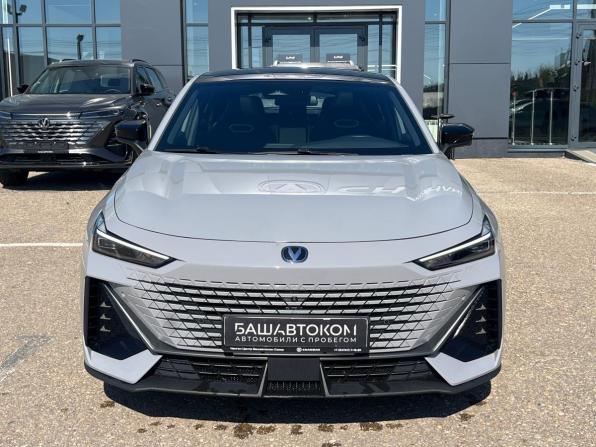 Changan UNI-V I с пробегом 2023 года, цена 2 290 000 рублей, 3679 км, лифтбек, Автокод Объявления