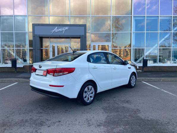Kia Rio III Рестайлинг с пробегом 2017 года, цена 1 095 000 рублей, 108000 км, седан, Автокод Объявления