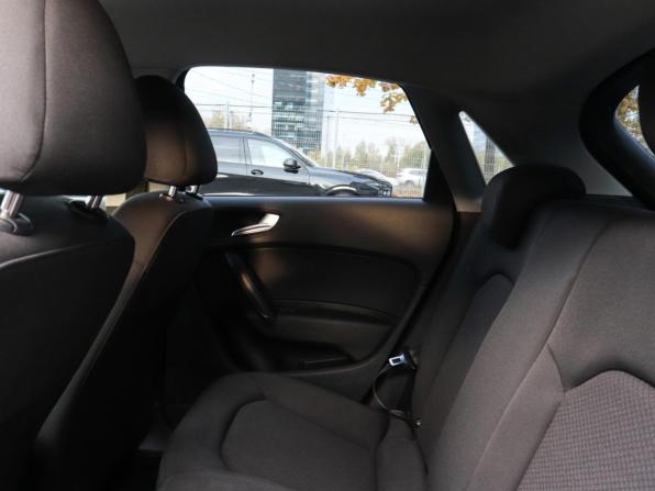 Audi A1 I (8X) с пробегом 2014 года, цена 1 347 000 рублей, 76375 км, хэтчбек, Автокод Объявления