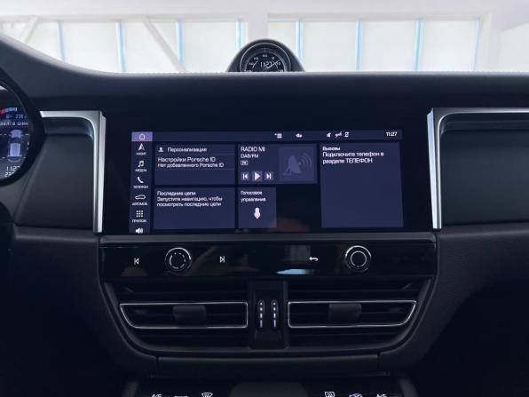 Porsche Macan I Рестайлинг 2 с пробегом 2022 года, цена 7 150 000 рублей, 55295 км, внедорожник, Автокод Объявления