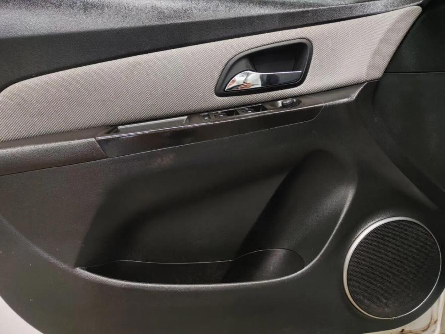 Chevrolet Cruze I Рестайлинг Набережные Челны  - изображение 6