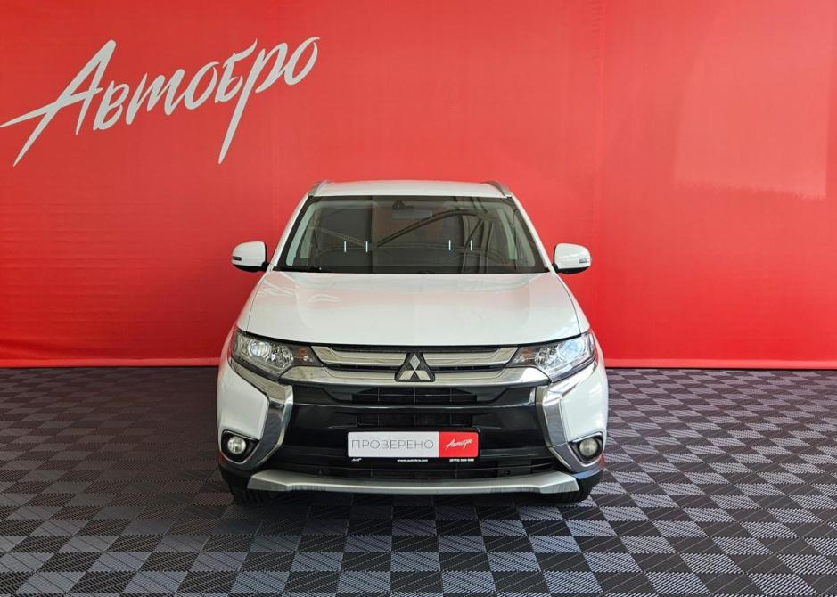 Mitsubishi Outlander III Рестайлинг 2 Вологда  - изображение 8