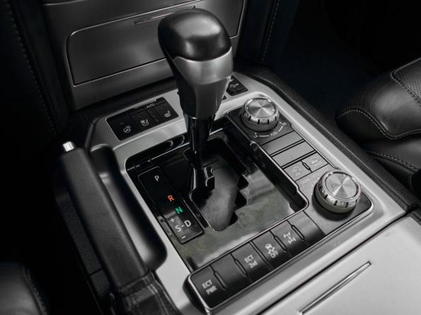 Toyota Land Cruiser 200 Series Рестайлинг 2 с пробегом 2019 года, цена 7 000 000 рублей, 86824 км, внедорожник, Автокод Объявления