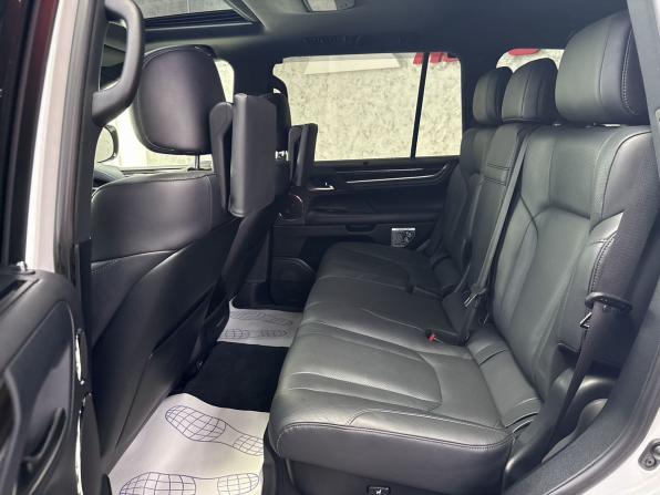 Lexus LX III Рестайлинг 2 с пробегом 2021 года, цена 11 650 000 рублей, 64923 км, внедорожник, Автокод Объявления