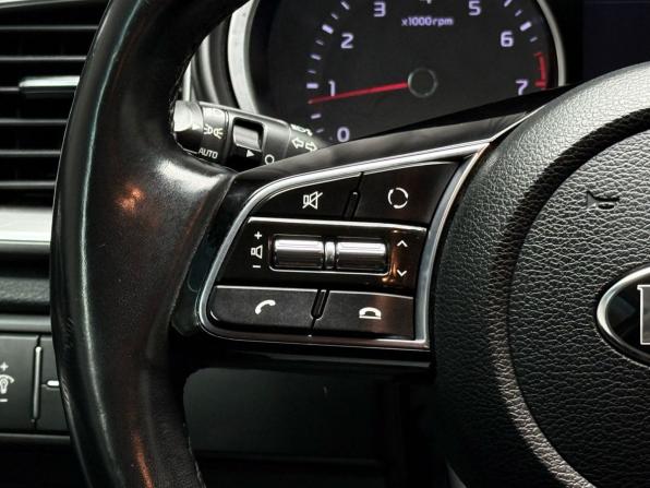Kia Ceed III с пробегом 2019 года, цена 1 769 000 рублей, 98132 км, универсал, Автокод Объявления