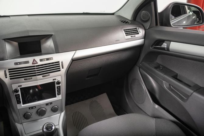 Opel Astra H Рестайлинг с пробегом 2010 года, цена 589 000 рублей, 190000 км, хэтчбек, Автокод Объявления