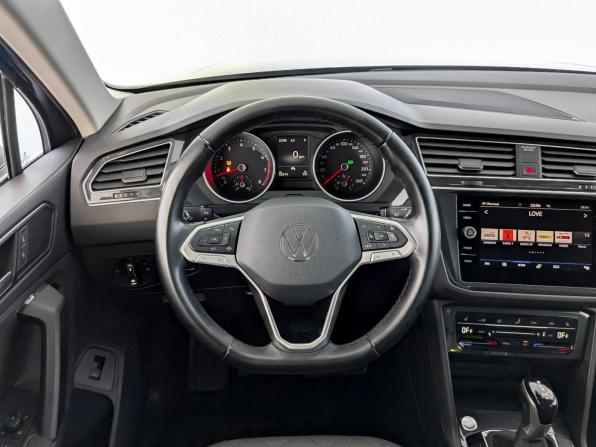 Volkswagen Tiguan II Рестайлинг с пробегом 2021 года, цена 3 650 000 рублей, 62212 км, внедорожник, Автокод Объявления