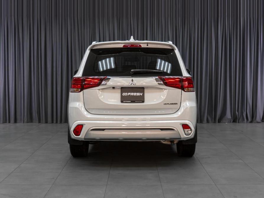 Mitsubishi Outlander III Рестайлинг 3 Тюмень  - изображение 4