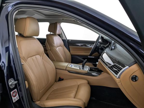 BMW 7 серии VI (G11/G12) с пробегом 2016 года, цена 3 185 000 рублей, 170782 км, седан, Автокод Объявления