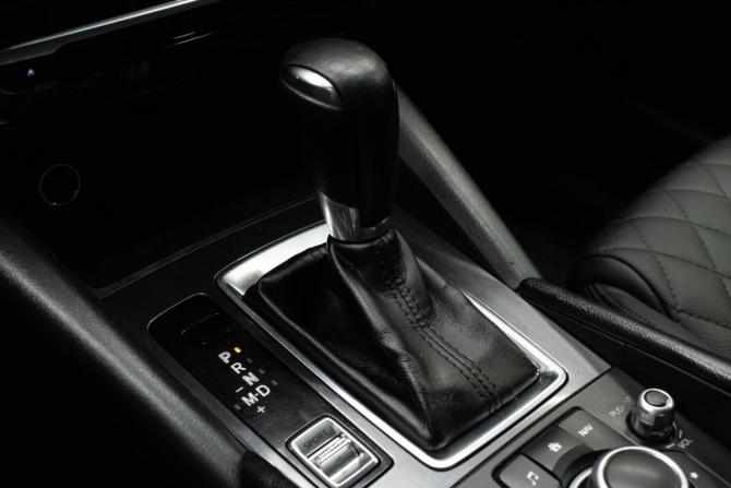 Mazda 6 III (GJ) Рестайлинг с пробегом 2015 года, цена 1 339 000 рублей, 258072 км, седан, Автокод Объявления