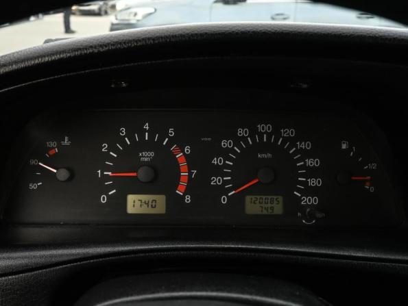 Chevrolet Niva I Рестайлинг с пробегом 2012 года, цена 589 000 рублей, 120085 км, внедорожник, Автокод Объявления