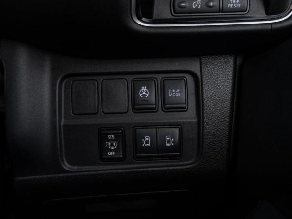 Nissan Serena V (C27) с пробегом 2018 года, цена 2 550 000 рублей, 81721 км, минивэн, Автокод Объявления