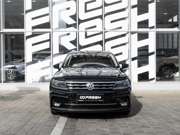 Volkswagen Tiguan II с пробегом 2018 года, цена 2 730 000 рублей, 117041 км, внедорожник, Автокод Объявления