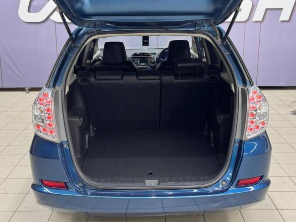 Honda Fit Shuttle I с пробегом 2012 года, цена 859 000 рублей, 174000 км, универсал, Автокод Объявления