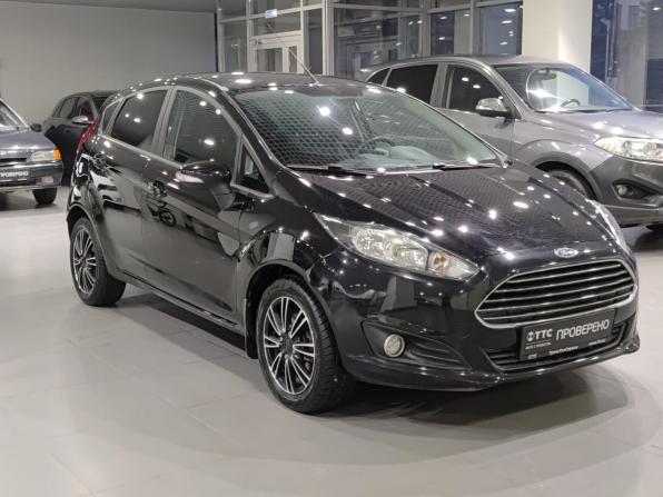 Ford Fiesta Mk6 Рестайлинг с пробегом 2016 года, цена 880 000 рублей, 90549 км, хэтчбек, Автокод Объявления